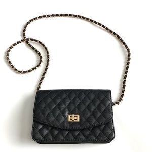 Urban Expressions Black Quilted Purse